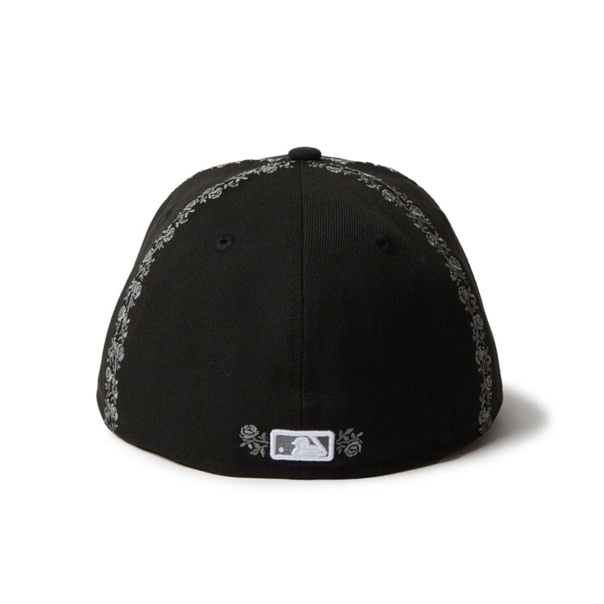 This is a Chicago White Sox MLB Rose Emblem Black Low Profile 59FIFTY Fitted Cap 3