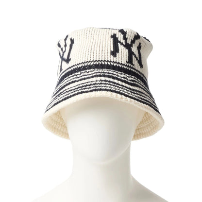 This is a New York Yankees MLB Knit Cream Bucket Hat 2