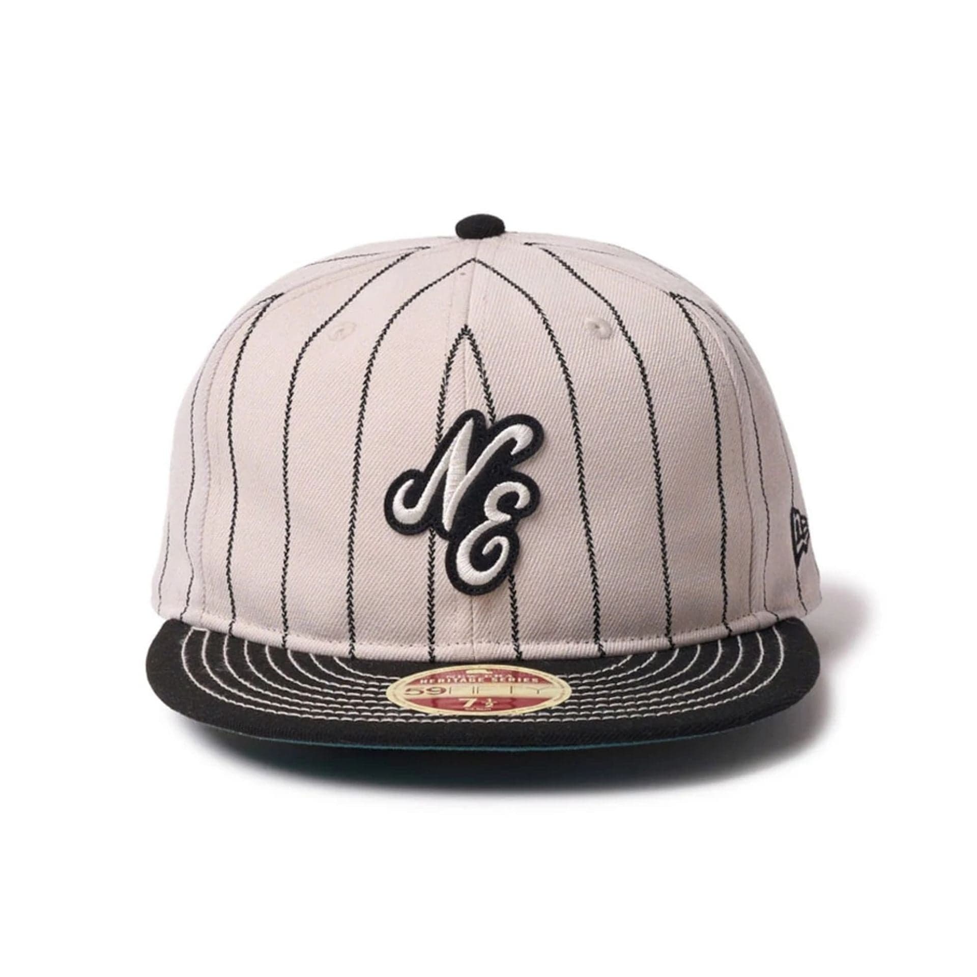 This is a New Era Heritage Stripe Black 59FIFTY Fitted Cap 2