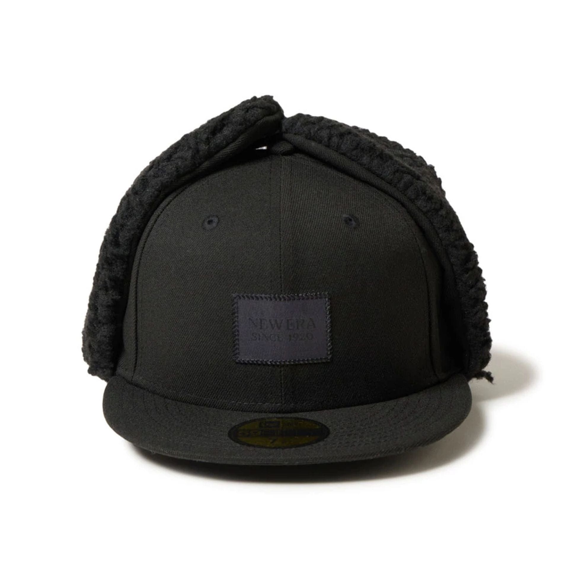 This is a New Era Patch Black Dogear 59FIFTY Fitted Cap 2