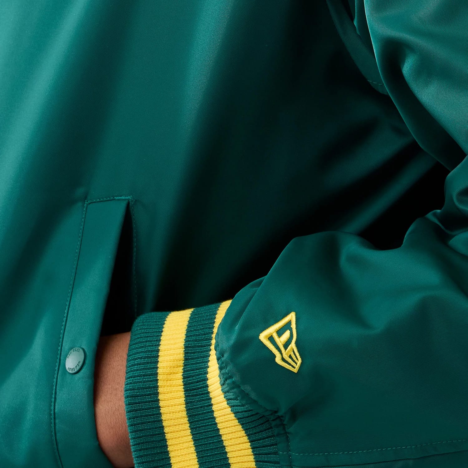 MLB Authentic Oakland Athletics Green Stadium Jacket | NEC UK