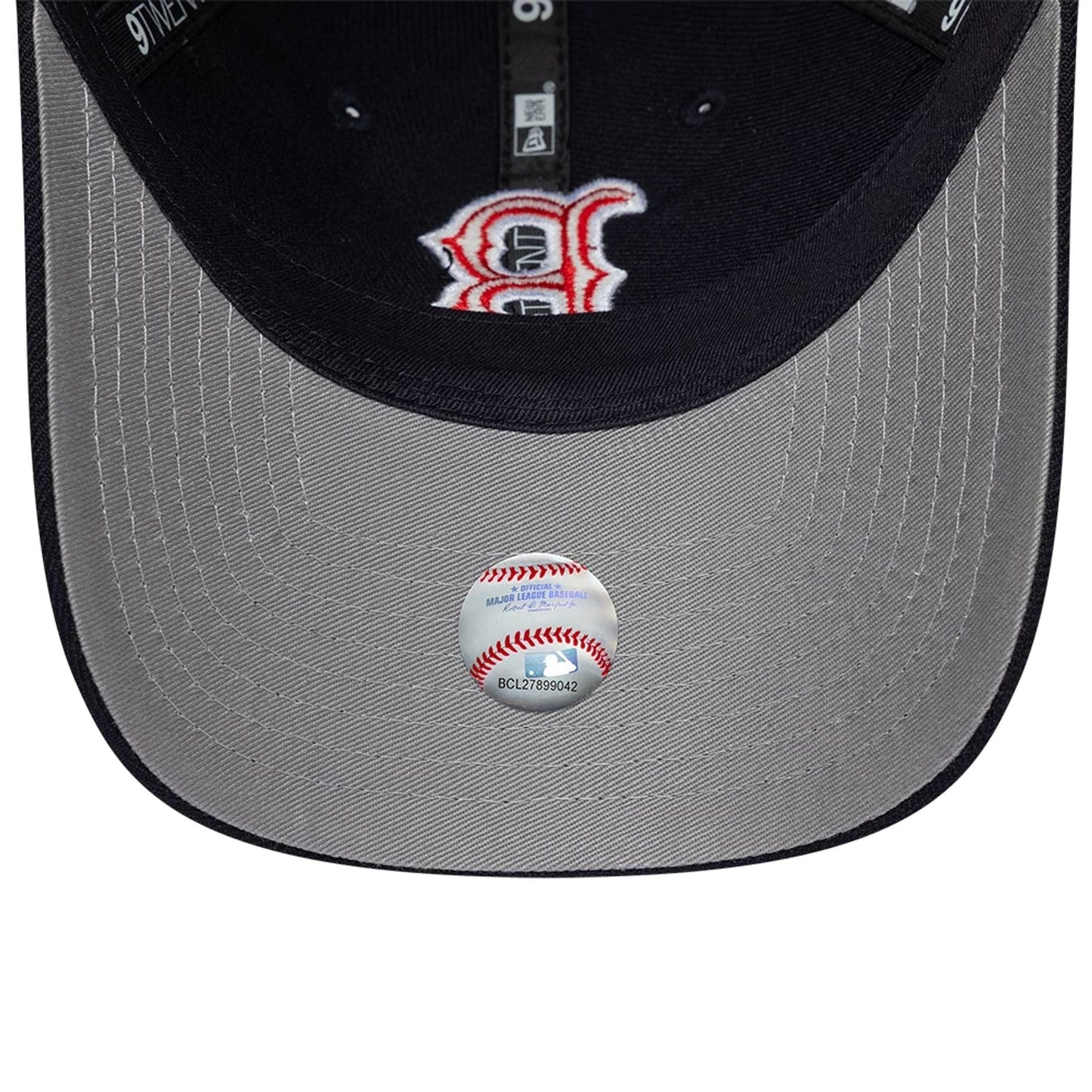Pictured is this MLB Wool Boston Red Sox 9TWENTY Adjustable cap in navy. 2