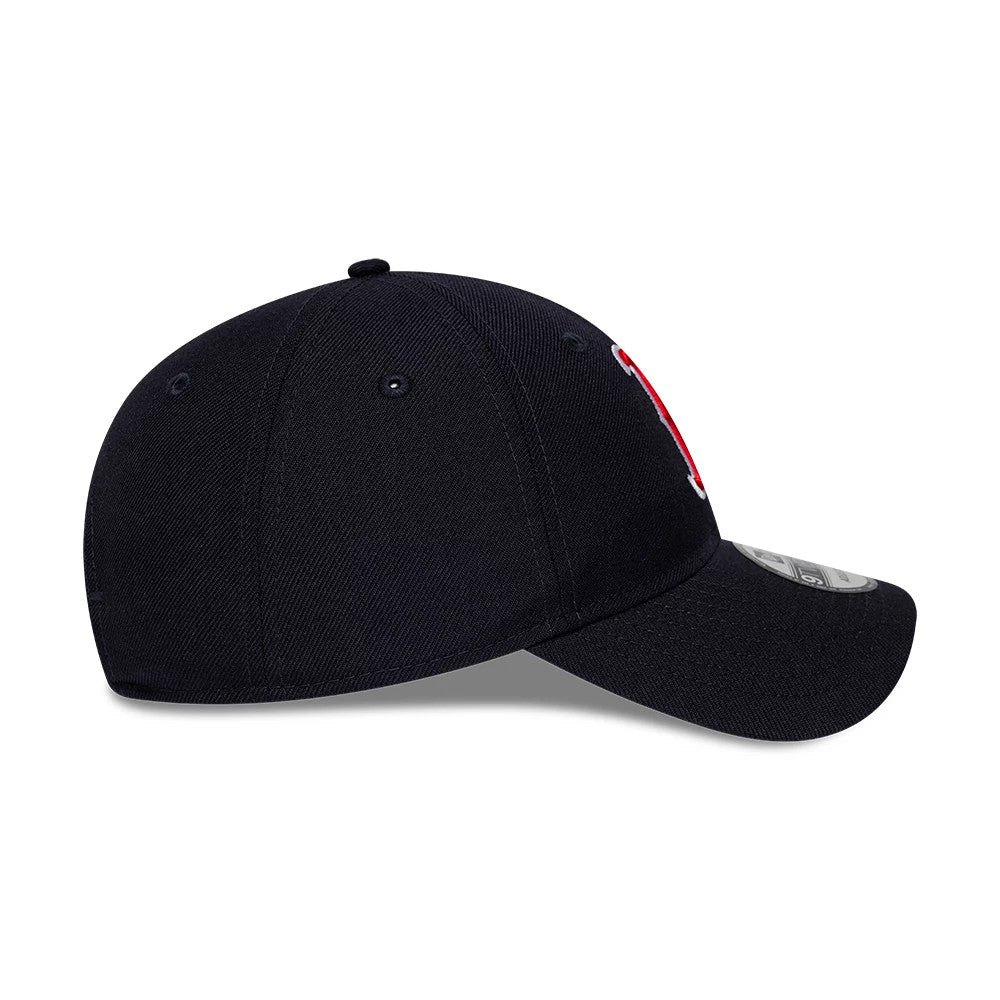 Pictured is this MLB Wool Boston Red Sox 9TWENTY Adjustable cap in navy. 6