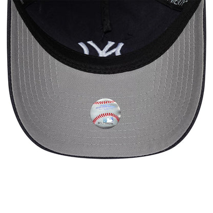 Pictured is this MLB New York Yankees 9TWENTY A-Frame Adjustable cap in navy. 2