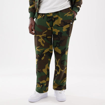 The model is wearing this New Era Woodland Camo Joggers in Woodland Camo. 6