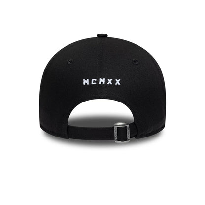 Pictured is this New Era Street Archived New Era Heritage 1920 9FORTY cap in black. 2