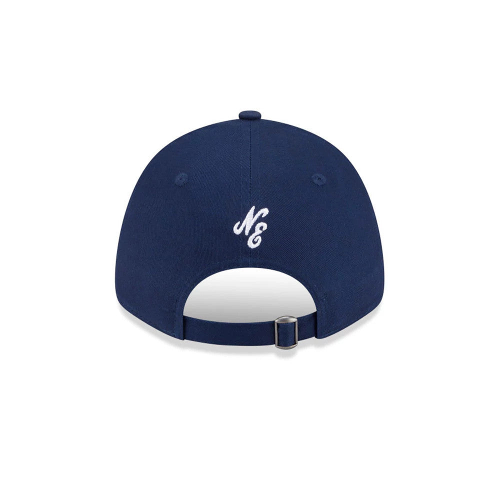Pictured is this New Era Mix League 9FORTY cap in dark blue. 4