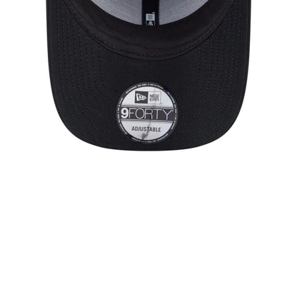 Pictured is this NBA Mix League Chicago Bulls 9FORTY cap in black. 7
