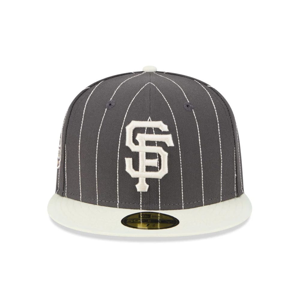 Pictured is this MLB Stripes San Francisco Giants 59FIFTY Fitted cap in dark grey. 3