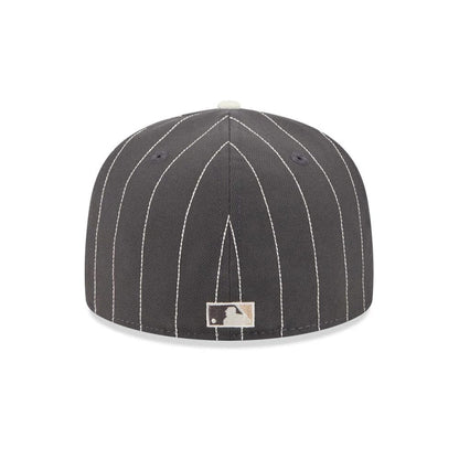 Pictured is this MLB Stripes San Francisco Giants 59FIFTY Fitted cap in dark grey. 7
