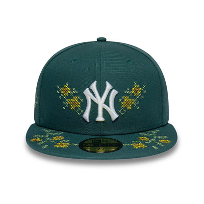 Pictured is this MLB Garden New York Yankees 59FIFTY Fitted cap in dark green. 2