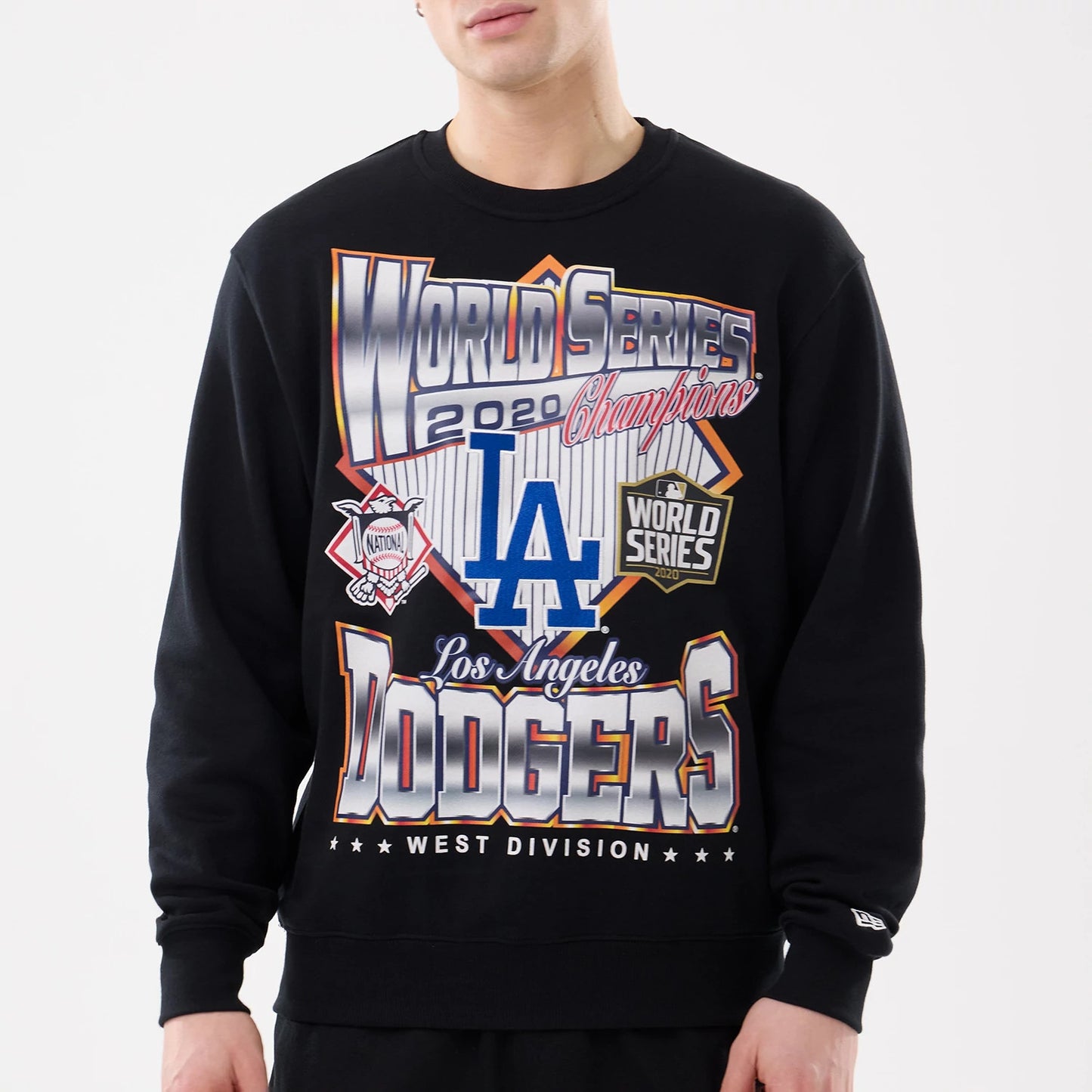 The model is wearing this MLB Retro LA Dodgers Oversized Crew Neck Sweater in black. 4