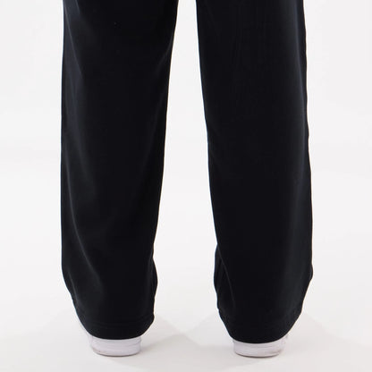 The model is wearing this New Era Straight Legged Joggers in black. 4