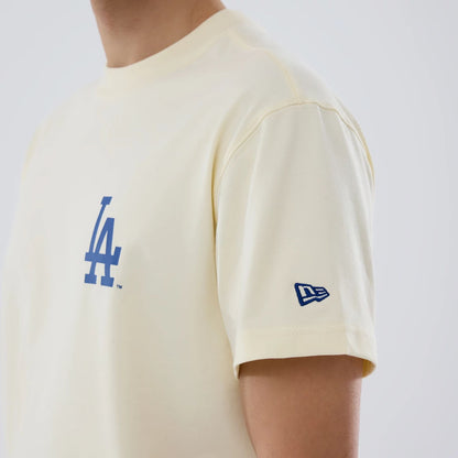 The model is wearing this MLB City Series LA Dodgers T-Shirt in white. 6
