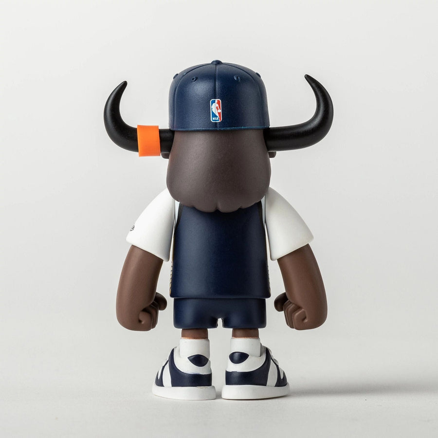 Pictured is this NBA 2025 Indiana Pacers Mini Buffalo Figure in navy. 4