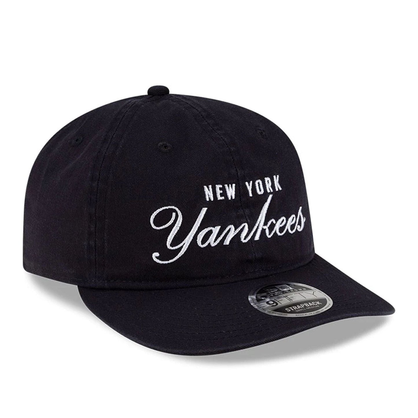 Pictured is this Thisisneverthat X MLB New York Yankees Retro Crown 9FIFTY cap in navy. 3