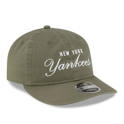 Pictured is this Thisisneverthat X MLB New York Yankees Retro Crown 9FIFTY cap in dark green. 3