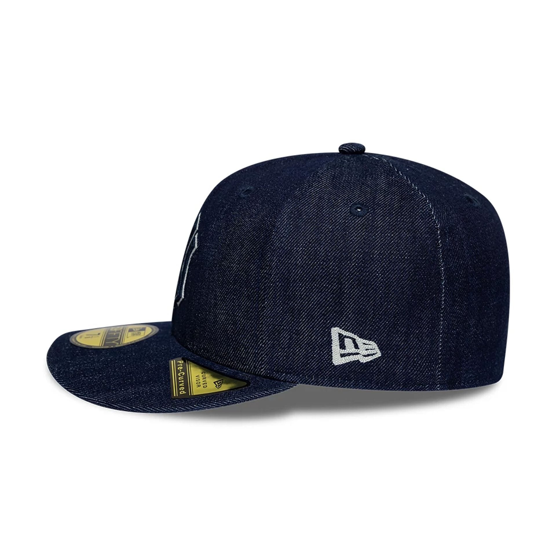 Pictured is this MLB Chain Stitch Denim New York Yankees 59FIFTY Fitted cap in navy. 5