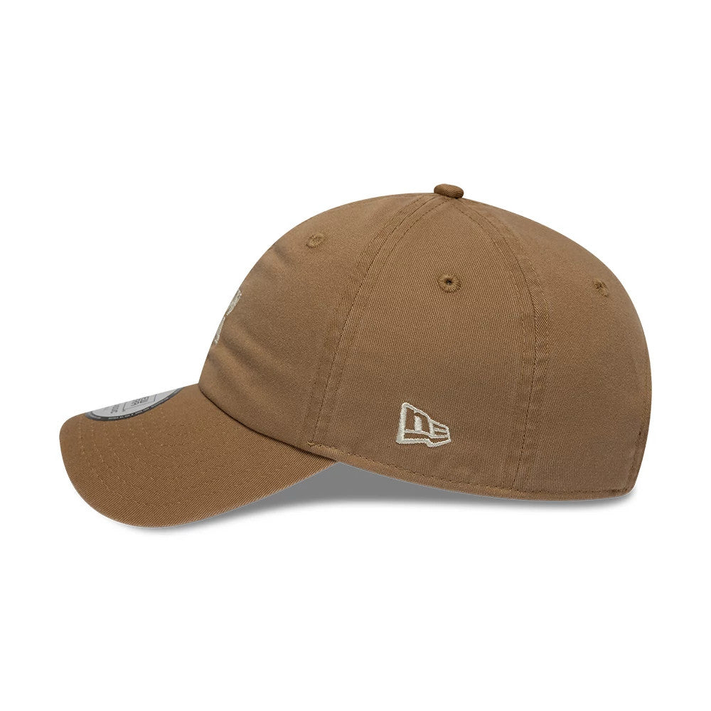 Pictured is this New Era Square Logo Casual Classic cap in Dark Beige. 5