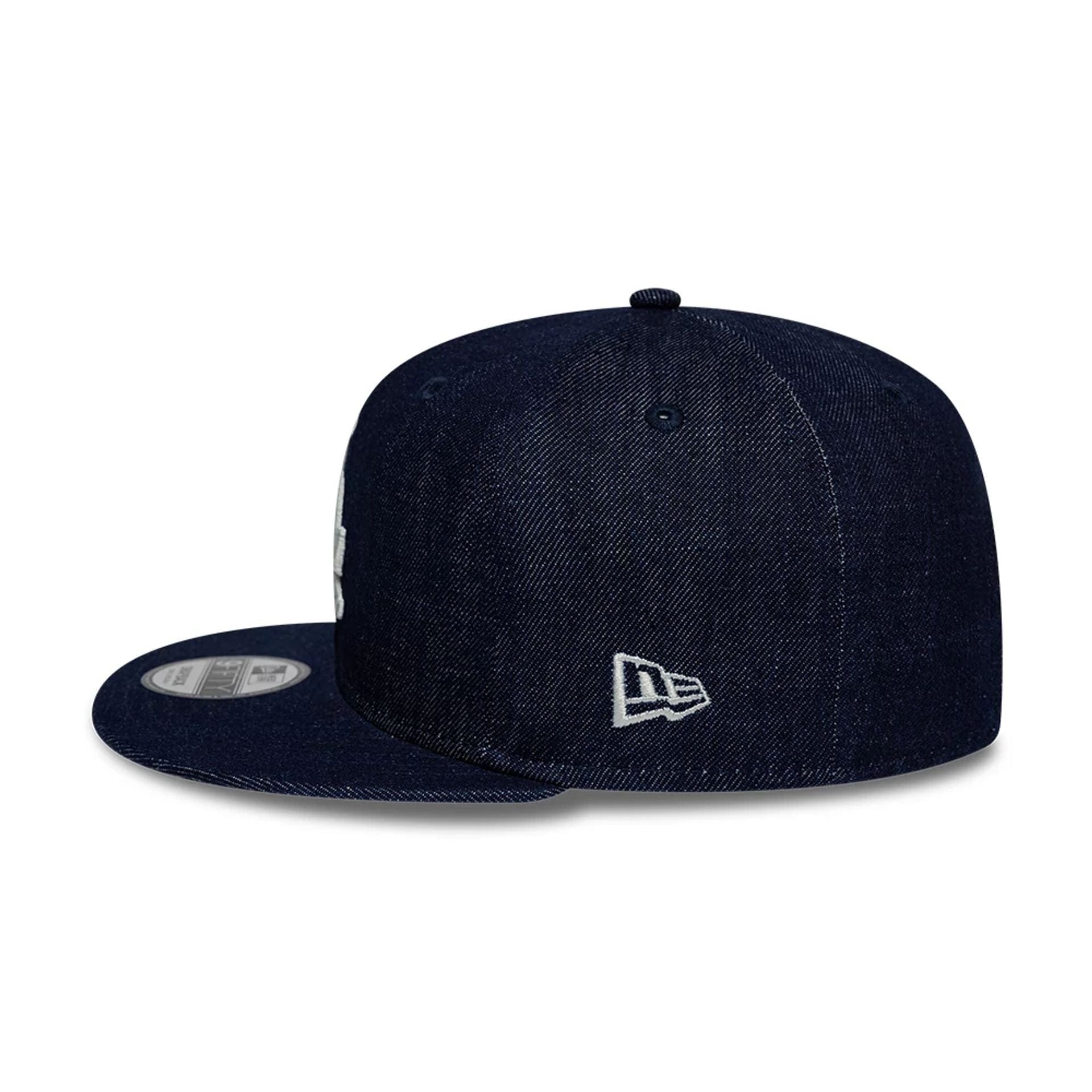 Pictured is this MLB Denim LA Dodgers 9FIFTY Snapback cap in navy. 4