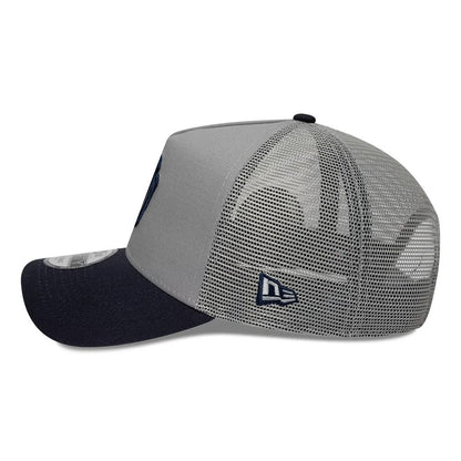 Pictured is this MLB Patch New York Yankees 9FORTY A-Frame Trucker cap in grey. 5