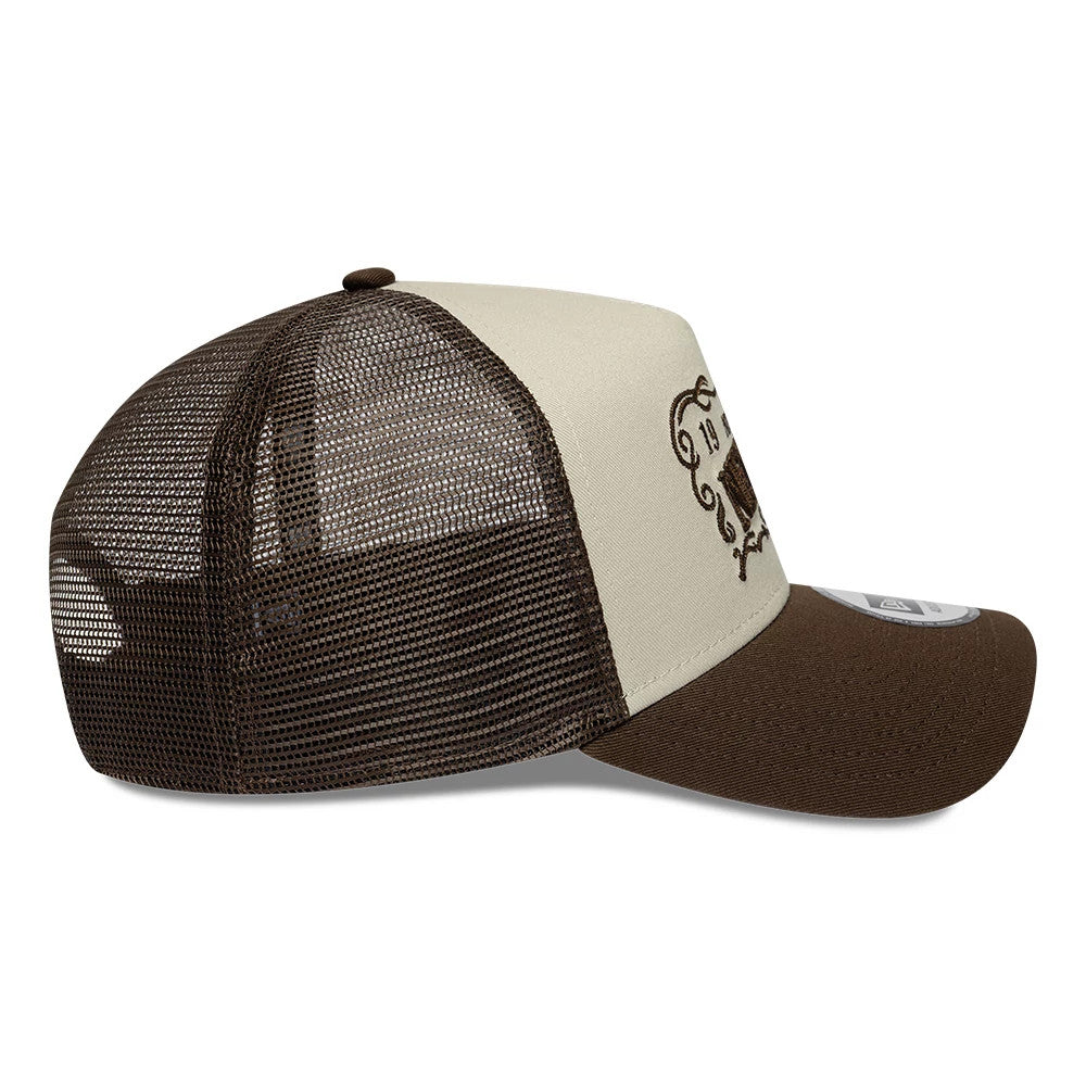 Pictured is this New Era Frame Logo 9FORTY A-Frame Trucker cap in Dark Brown. 6