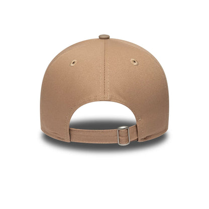 Pictured is this MLB Mocha Mousse New York Yankees 9FORTY A-Frame Adjustable cap in beige. 6