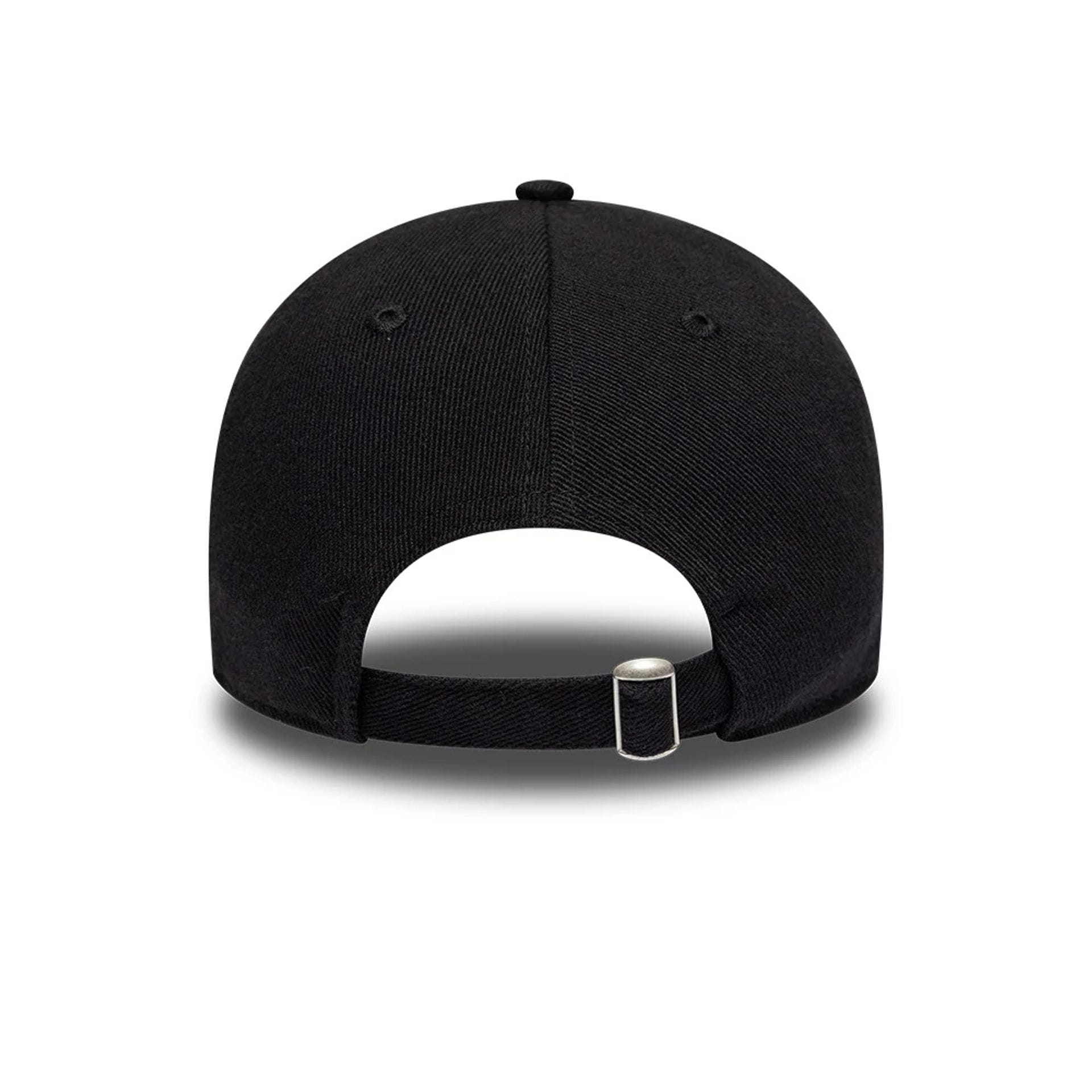 Pictured is this MLB Distressed New York Yankees 9TWENTY cap in black. 4