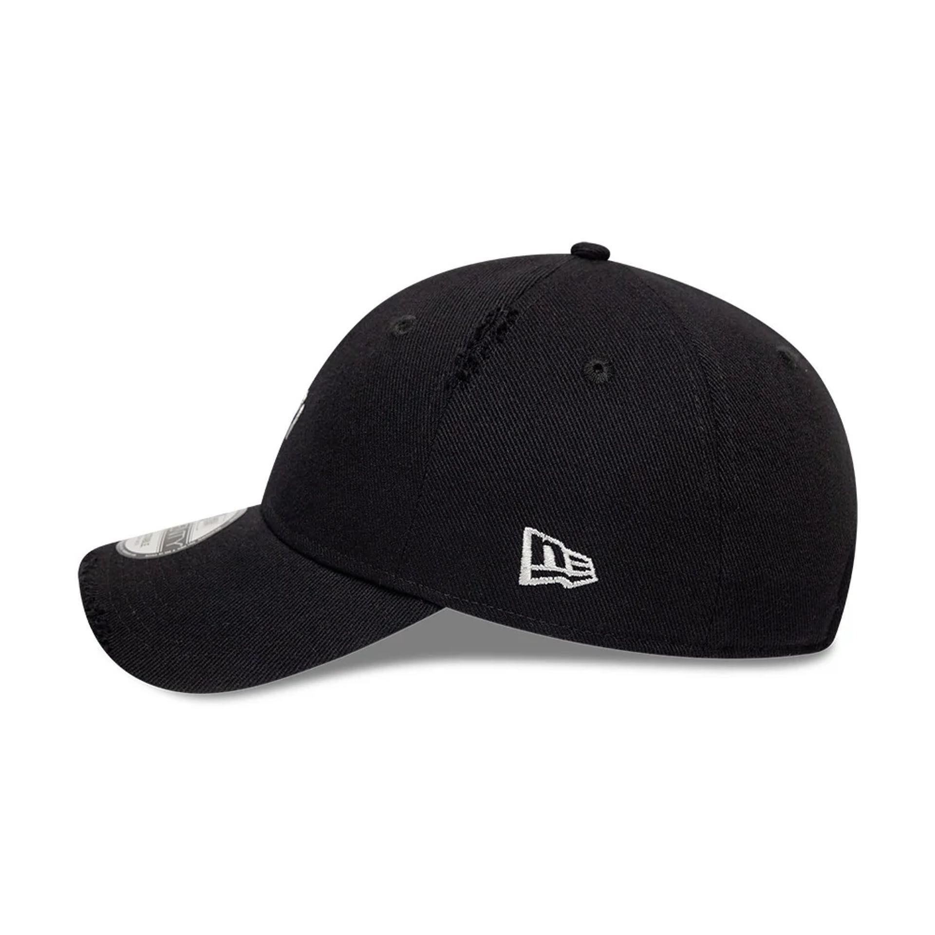 Pictured is this MLB Distressed New York Yankees 9TWENTY cap in black. 5