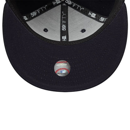 Pictured is this MLB Night Out New York Yankees 59FIFTY Fitted cap in navy. 7