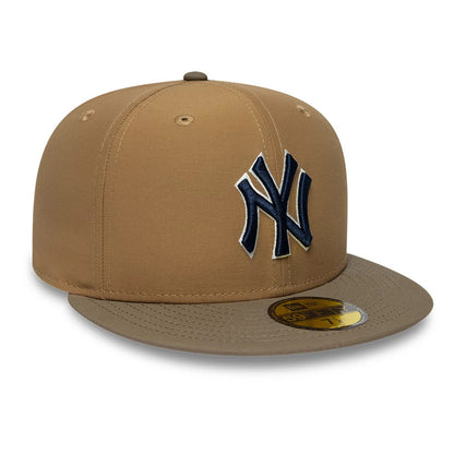 Pictured is this MLB Gros Grain New York Yankees 59FIFTY Fitted cap in Beige. 6