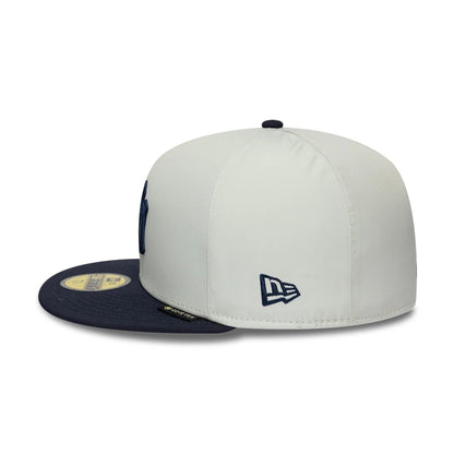 Pictured is this MLB X Gore-Tex New York Yankees 59FIFTY Fitted cap in navy. 6