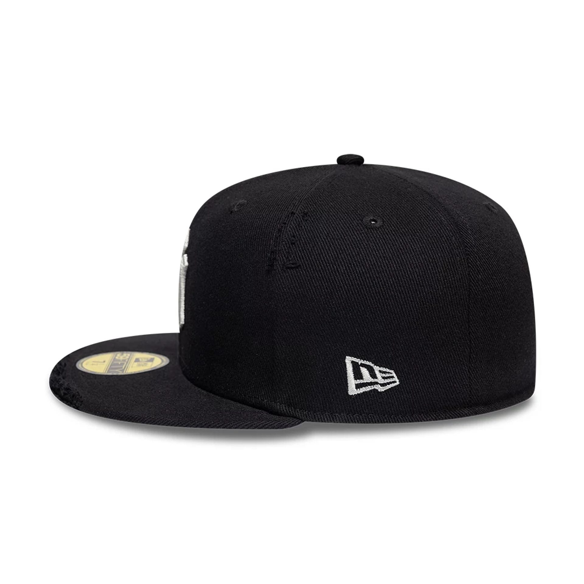 Pictured is this MLB Distressed New York Yankees 59FIFTY Fitted cap in black. 5