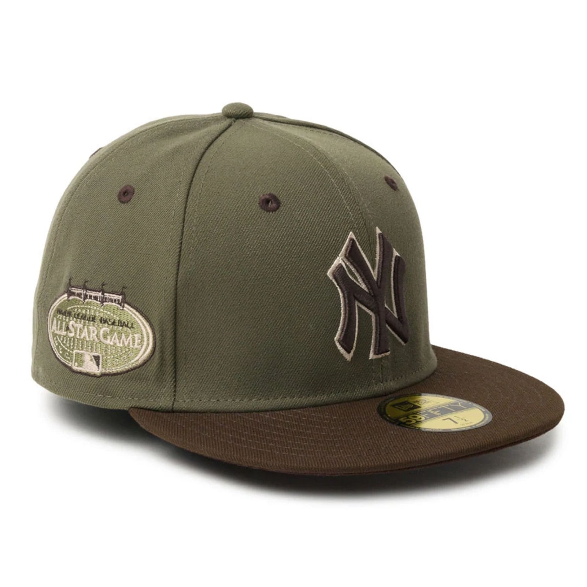 Pictured is this MLB Camo New York Yankees 59FIFTY Fitted cap in green. 1