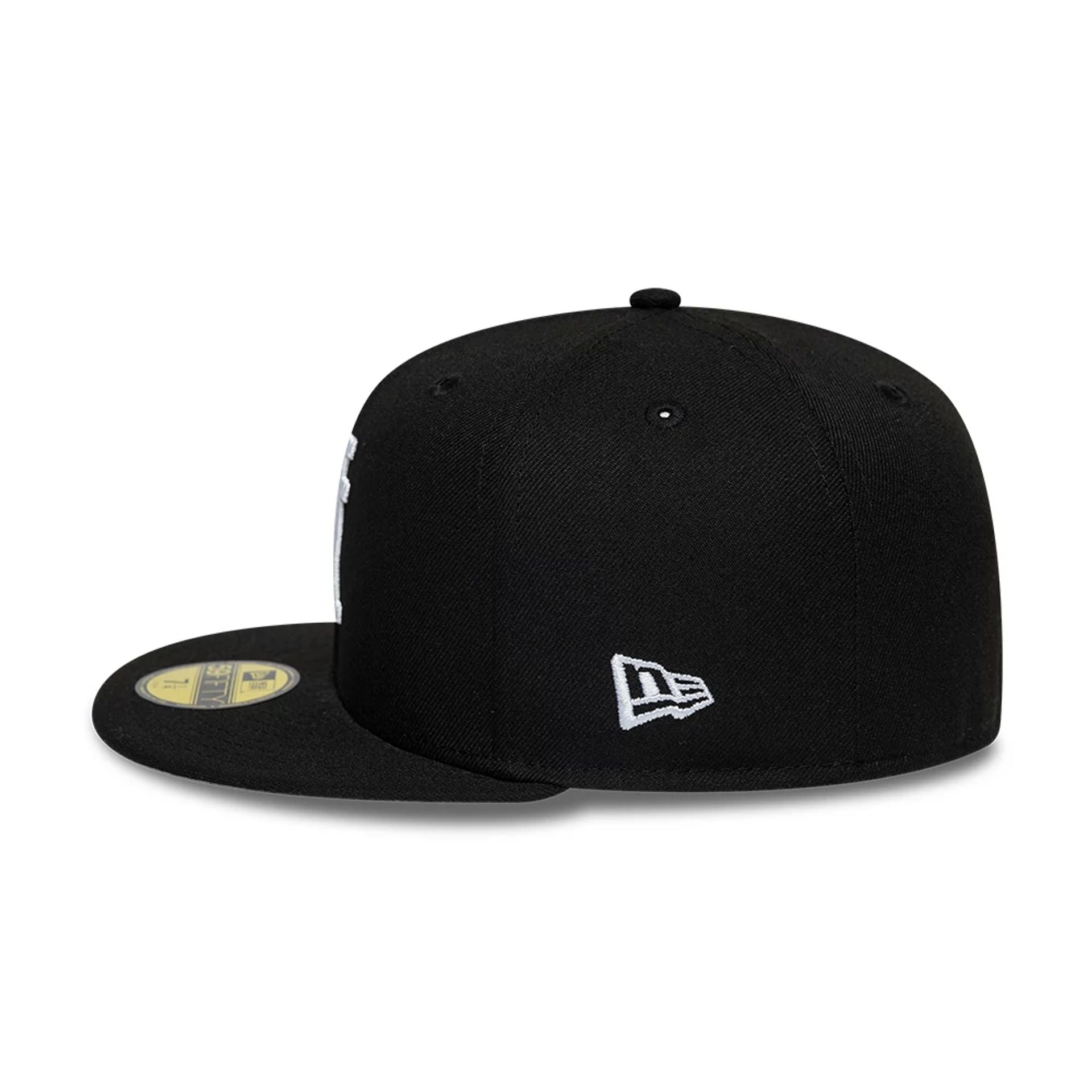Pictured is this MLB Upside Down LA Dodgers 59FIFTY Fitted cap in black. 5