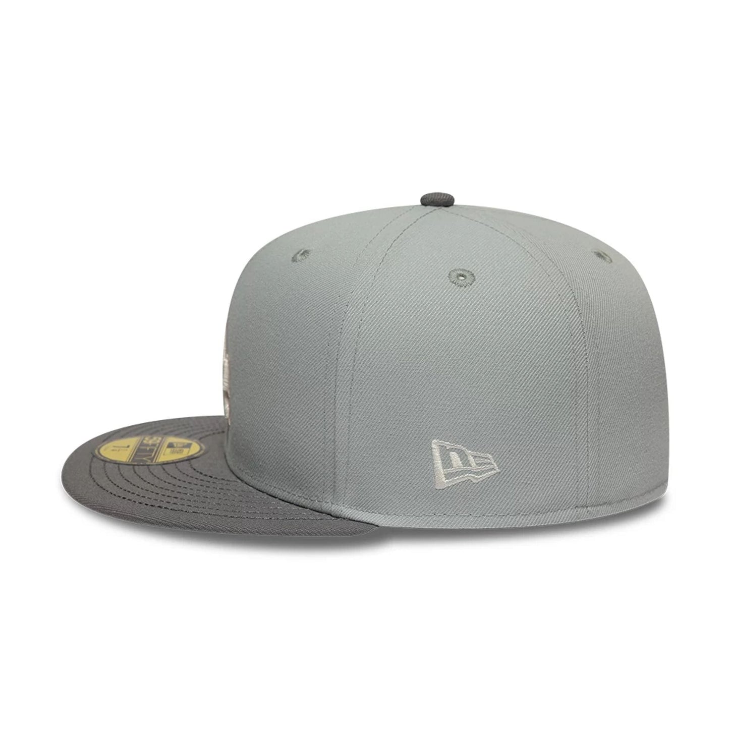 Pictured is this MLB Sakura Nagashi LA Dodgers 59FIFTY Fitted cap in grey. 7
