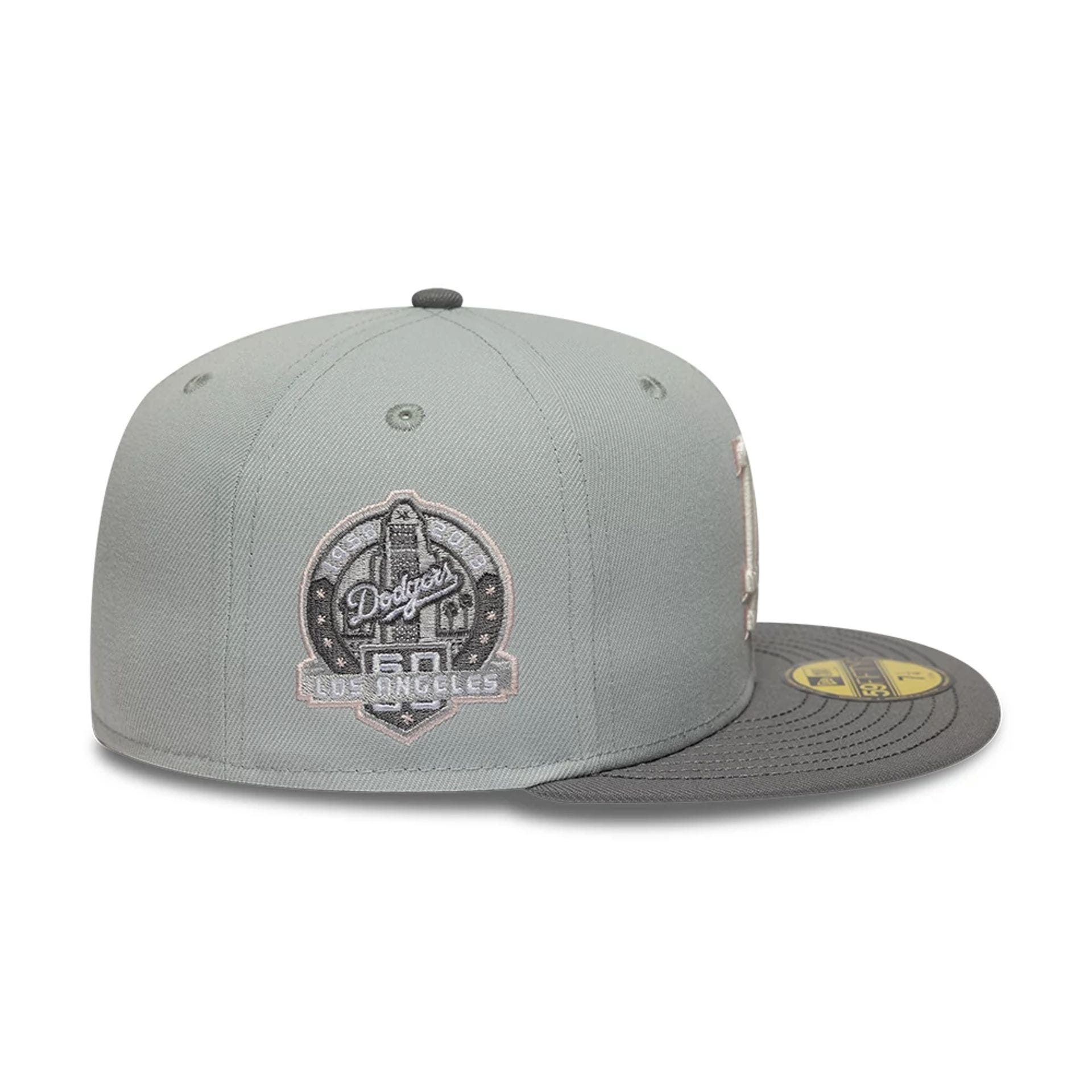 Pictured is this MLB Sakura Nagashi LA Dodgers 59FIFTY Fitted cap in grey. 6