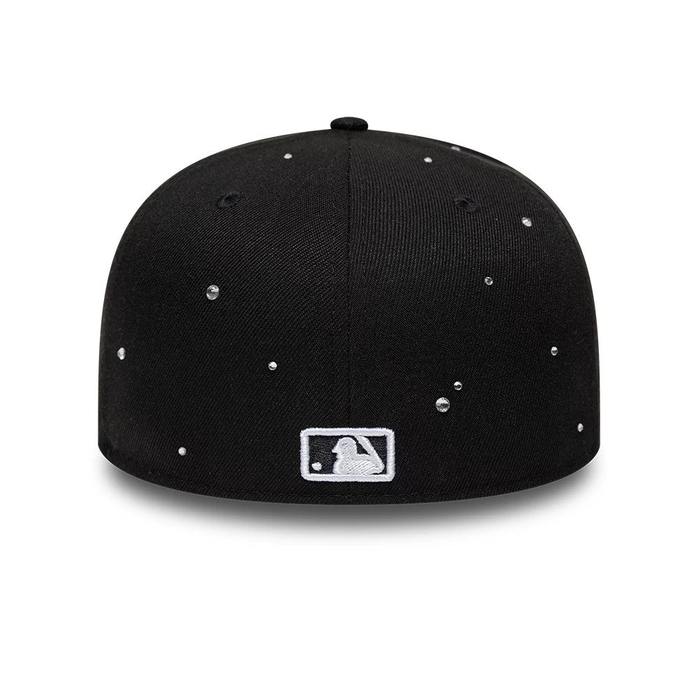Pictured is this MLB Night Out LA Dodgers 59FIFTY Fitted cap in black. 4