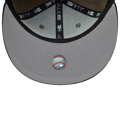 Pictured is this MLB Grosgrain LA Dodgers 59FIFTY Fitted cap in green. 2