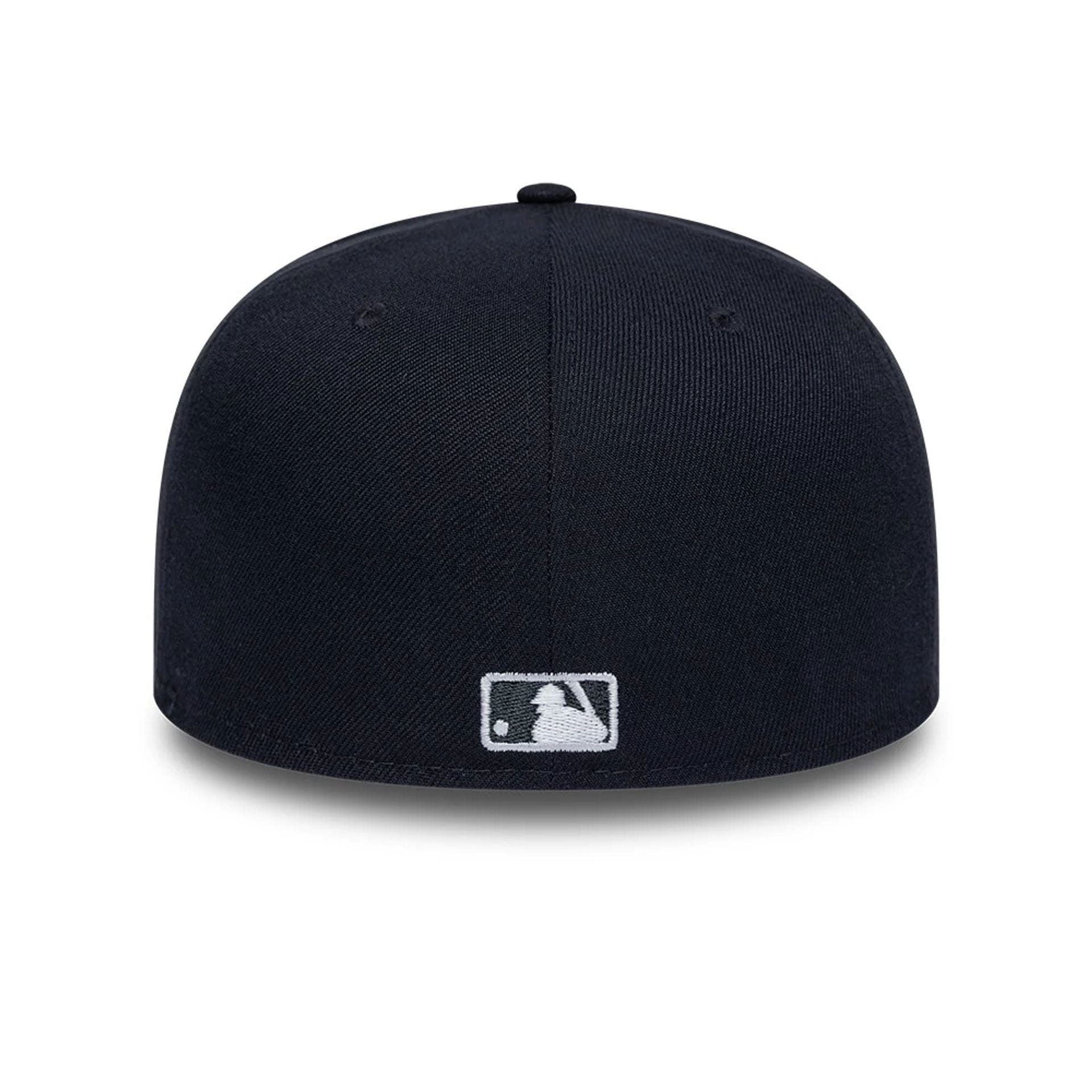 Pictured is this MLB Glow In The Dark LA Dodgers 59FIFTY Fitted cap in navy. 4