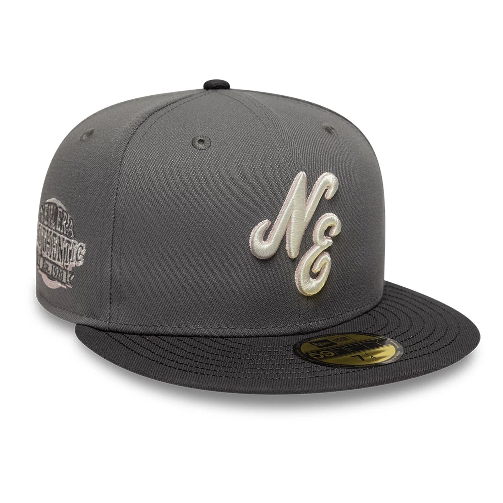 Pictured is this New Era Sakura Nagashi 59FIFTY Fitted cap in grey. 1