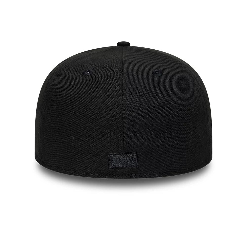 Pictured is this MLB Black On Black Chicago White Sox 59FIFTY Fitted cap in black. 4