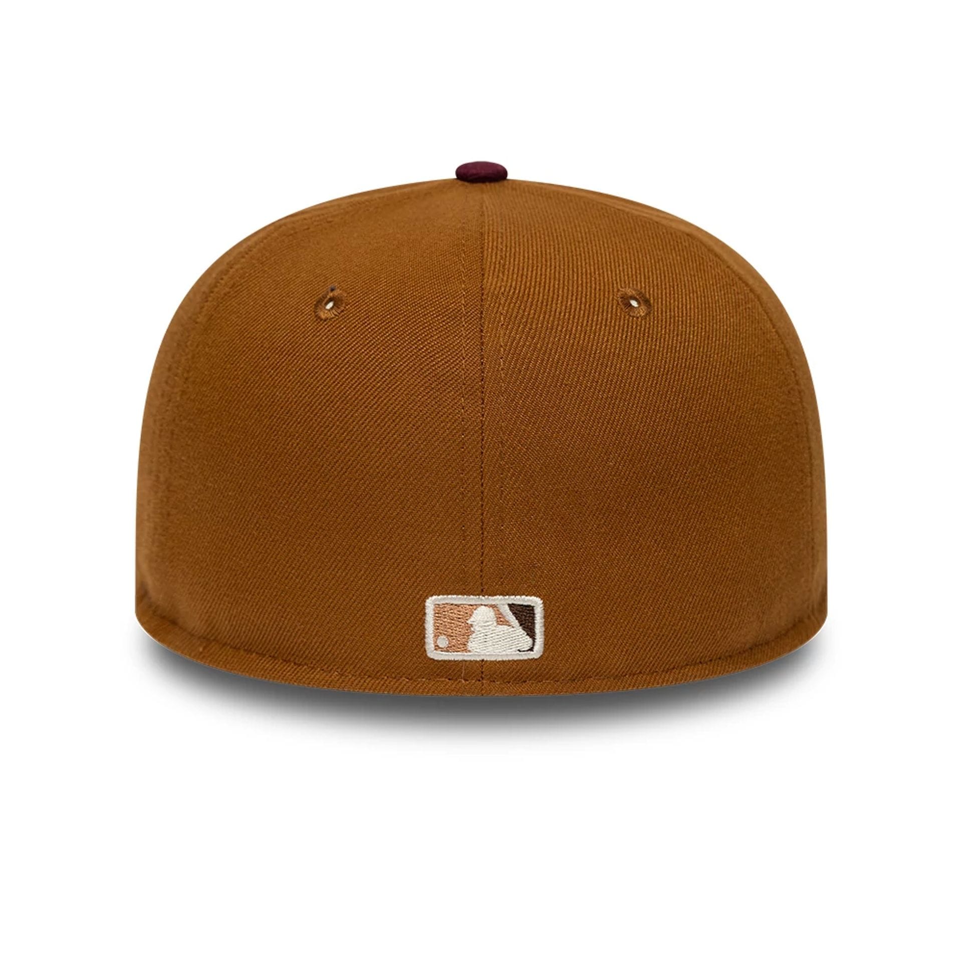 Pictured is this New Era Mocha Mousse Arizona Diamondbacks 59FIFTY Fitted cap in dark beige. 5