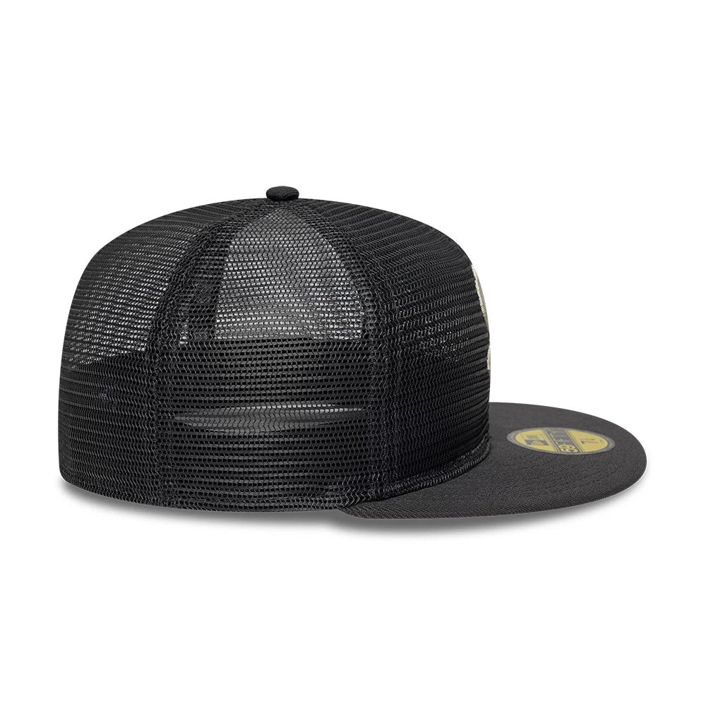 Pictured is this MLB All Mesh Chicago White Sox 59FIFTY Fitted cap in dark grey. 7