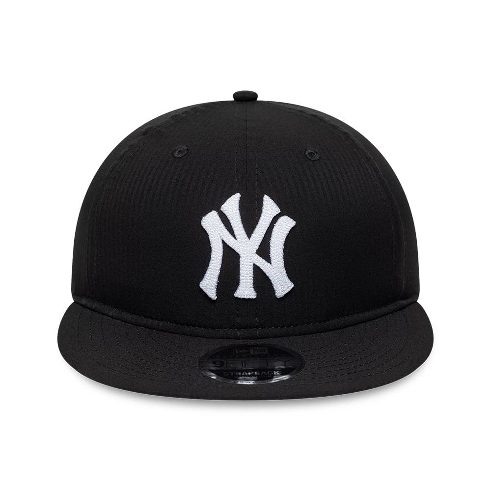 Pictured is this MLB Seersucker New York Yankees Retro Crown 9FIFTY cap in black. 2