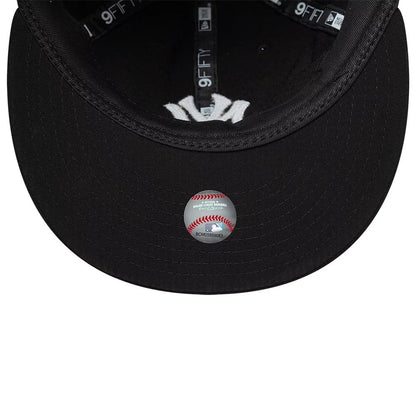 Pictured is this MLB Seersucker New York Yankees Retro Crown 9FIFTY cap in black. 7