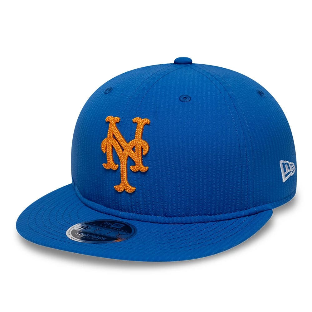 Pictured is this MLB Seersucker New York Mets Retro Crown 9FIFTY cap in dark blue. 1