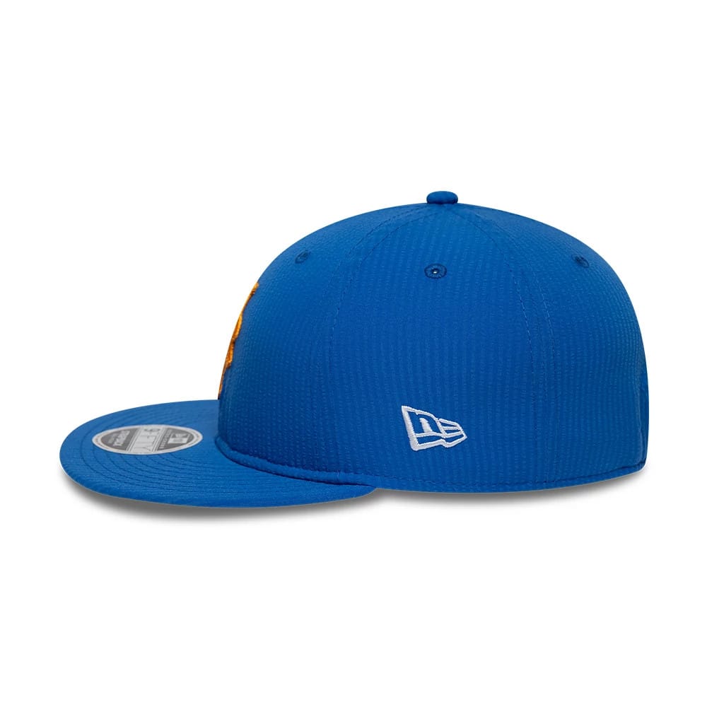 Pictured is this MLB Seersucker New York Mets Retro Crown 9FIFTY cap in dark blue. 5