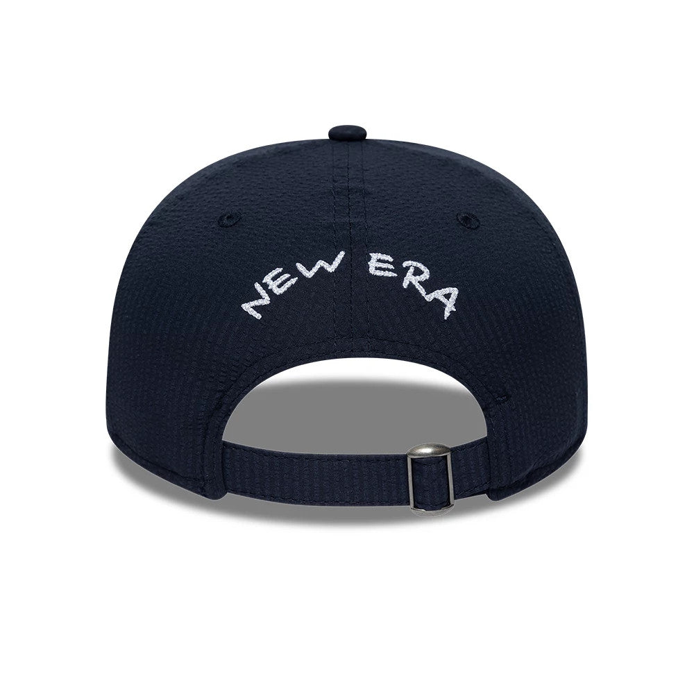 Pictured is this New Era Seersucker Retro Crown 9FIFTY cap in navy. 4