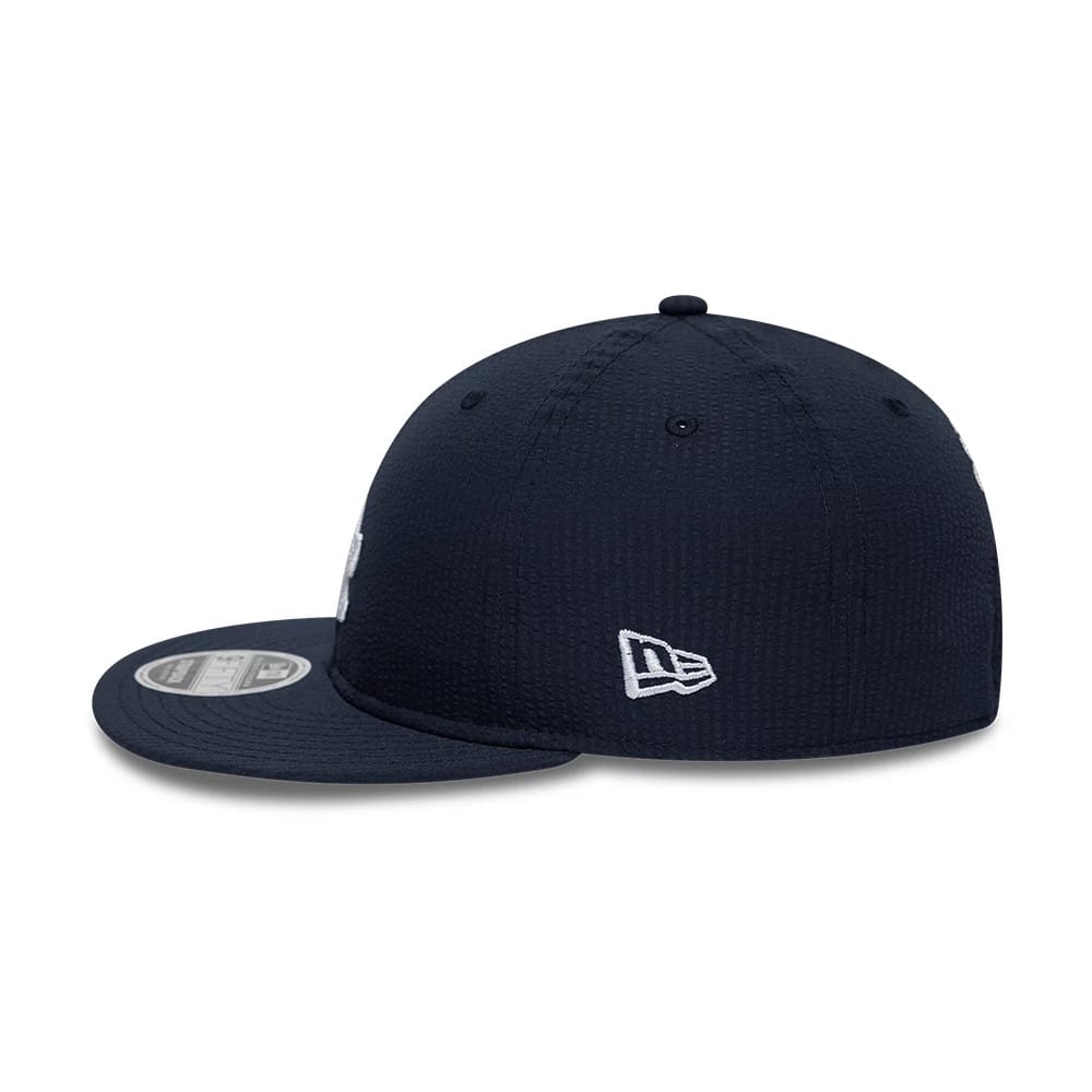 Pictured is this MLB Seersucker LA Dodgers Retro Crown 9FIFTY cap in navy. 5